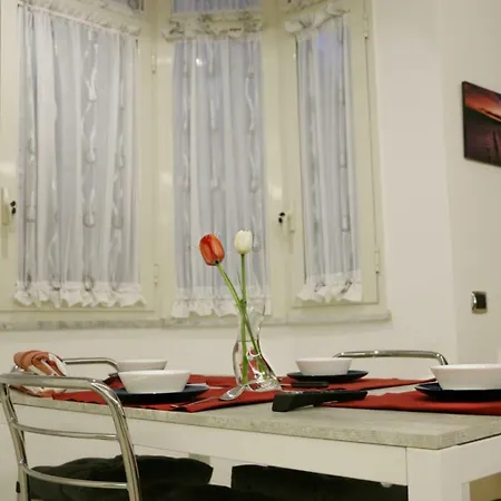 Apartment La Casa Di Nonno Vittorio Naples